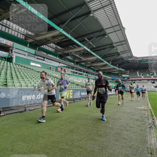 05.10.2025 - 20. swb-Marathon Bremen Michael Burmester http://msf.ph/oto/9234194 05.10.2025 12:57:46 Laufen im Stadion 237, 246, 305, 415, 613, 820, 833, 1317, 1382, 1491, 1971, 2166, 2234, 2240, 2304, 2522, 2648, 2662, 2893, 3396, 3591, 3798, 3813, 3969, 3977, 4089, 4102, 4287, 4389, 4401, 4496, 4747, 4821, 5100, 5149, 5313, 5503, 5562, 5645, 5664, 5728, 6161, 6267, 6317, 6326, 6372, 6486, 6525, 6534, 6535, 6768, 6999, 7053, 7371, 7588, 7731, 7911, 7940, 8023, 8091, 8113, 8128, 8801, 8827, 8903, 8964, 8973, 8993, 9129, 9151, 9983, 11658, 31, 299, 479, 1595, 1627 meine-sportfotos.de