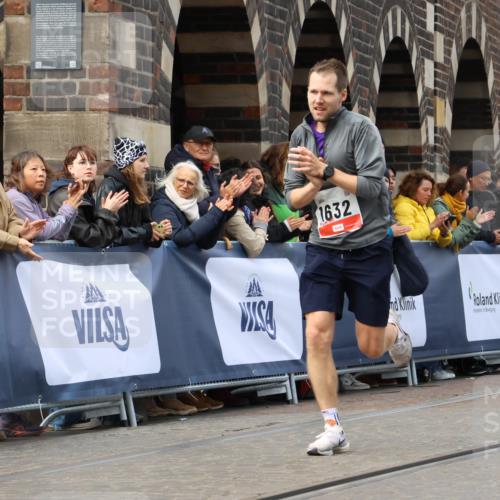 05.10.2025 - 20. swb-Marathon Bremen Strokosch-Dieckow http://msf.ph/oto/9234273 05.10.2025 12:36:35 Ziel 1632 meine-sportfotos.de