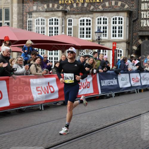 05.10.2025 - 20. swb-Marathon Bremen Yannick Fuchs http://msf.ph/oto/9234359 05.10.2025 10:35:13 Ziel 10476 meine-sportfotos.de