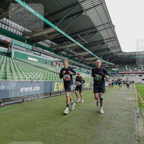 05.10.2025 - 20. swb-Marathon Bremen Michael Burmester http://msf.ph/oto/9234427 05.10.2025 12:58:18 Laufen im Stadion 90, 415, 726, 846, 963, 988, 1503, 1619, 1716, 2158, 2234, 2240, 2648, 2662, 2734, 2821, 2893, 2922, 3254, 3373, 3467, 3573, 3602, 3977, 4102, 4287, 4389, 4401, 4446, 4709, 4747, 5163, 5214, 5261, 5313, 5562, 5645, 5728, 5917, 6113, 6161, 6317, 6326, 6372, 6525, 6672, 6675, 6676, 6944, 6999, 7038, 7053, 7588, 7731, 7813, 7911, 7976, 8091, 8113, 8128, 8328, 8379, 8576, 8827, 8972, 8993, 9112, 9151, 11658, 237, 613, 820, 1317, 1491, 2304, 2522, 3396, 3591, 8128 meine-sportfotos.de