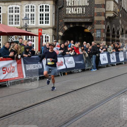 05.10.2025 - 20. swb-Marathon Bremen Yannick Fuchs http://msf.ph/oto/9234430 05.10.2025 10:35:17 Ziel 10476, 11443 meine-sportfotos.de