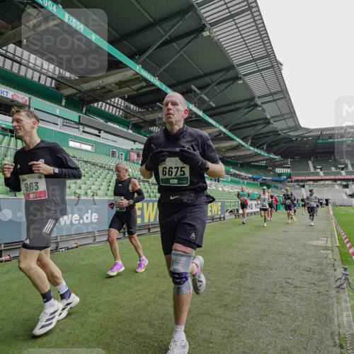 05.10.2025 - 20. swb-Marathon Bremen Michael Burmester http://msf.ph/oto/9234443 05.10.2025 12:58:18 Laufen im Stadion 90, 415, 726, 846, 963, 988, 1503, 1619, 1716, 2158, 2234, 2240, 2648, 2662, 2734, 2821, 2893, 2922, 3254, 3373, 3467, 3573, 3602, 3977, 4102, 4287, 4389, 4401, 4446, 4709, 4747, 5163, 5214, 5261, 5313, 5562, 5645, 5728, 5917, 6113, 6161, 6317, 6326, 6372, 6525, 6672, 6675, 6676, 6944, 6999, 7038, 7053, 7588, 7731, 7813, 7911, 7976, 8091, 8113, 8128, 8328, 8379, 8576, 8827, 8972, 8993, 9112, 9151, 11658, 237, 613, 820, 1317, 1491, 2304, 2522, 3396, 3591, 8128 meine-sportfotos.de