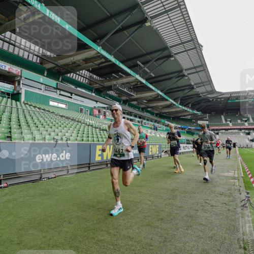 05.10.2025 - 20. swb-Marathon Bremen Michael Burmester http://msf.ph/oto/9234449 05.10.2025 12:58:21 Laufen im Stadion 90, 415, 726, 846, 963, 988, 1503, 1619, 1716, 2158, 2234, 2240, 2648, 2662, 2734, 2821, 2893, 2922, 3252, 3254, 3373, 3467, 3573, 3602, 3615, 3977, 4102, 4287, 4389, 4401, 4446, 4709, 4747, 4783, 5163, 5214, 5261, 5313, 5562, 5645, 5728, 5878, 5917, 6113, 6161, 6317, 6326, 6372, 6525, 6672, 6675, 6676, 6944, 6999, 7038, 7053, 7588, 7731, 7813, 7976, 8091, 8113, 8328, 8379, 8576, 8827, 8972, 9112, 9151, 11658, 237, 613, 820, 1317, 1491, 2304, 3396, 3591, 3977, 7911, 8128 meine-sportfotos.de