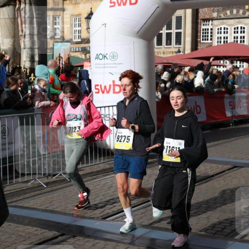 05.10.2025 - 20. swb-Marathon Bremen Yannick Fuchs http://msf.ph/oto/9234600 05.10.2025 11:04:15 Ziel 7123, 7789, 9275, 9398, 10205, 10551, 10853, 11001, 11077, 11102, 11611 meine-sportfotos.de