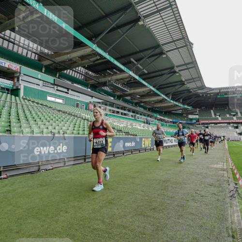 05.10.2025 - 20. swb-Marathon Bremen Michael Burmester http://msf.ph/oto/9234641 05.10.2025 12:58:49 Laufen im Stadion 90, 219, 586, 667, 726, 846, 963, 988, 1229, 1503, 1619, 1716, 1843, 2158, 2496, 2734, 2797, 2821, 2922, 2941, 3141, 3252, 3254, 3373, 3467, 3573, 3602, 3615, 3791, 4095, 4113, 4446, 4522, 4709, 4783, 4909, 4967, 5123, 5214, 5261, 5530, 5584, 5722, 5808, 5878, 5891, 5917, 6007, 6113, 6561, 6624, 6672, 6675, 6676, 6882, 6944, 7038, 7169, 7185, 7311, 7312, 7550, 7813, 7976, 8247, 8328, 8355, 8379, 8539, 8576, 8972, 9024, 9112, 846, 2158, 2648, 2662, 2893, 4102, 4389, 5313 meine-sportfotos.de