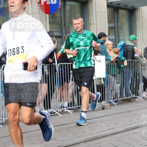 05.10.2025 - 20. swb-Marathon Bremen Strokosch-Dieckow http://msf.ph/oto/9234657 05.10.2025 10:43:42 Ziel 9170, 9614, 9865, 9919, 10044, 10348, 10351, 10649, 10652, 10780, 11256, 11316, 11503, 11645, 11648, 11683, 9170, 9614, 9865, 9919, 10044, 10348, 10351, 10649, 10652, 10780, 11256, 11316, 11503, 11645, 11648, 11683 meine-sportfotos.de