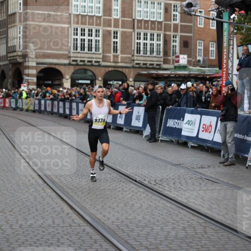05.10.2025 - 20. swb-Marathon Bremen Yannick Fuchs http://msf.ph/oto/9234688 05.10.2025 10:35:26 Ziel 9336, 11443 meine-sportfotos.de
