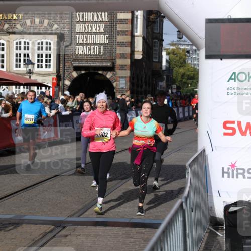 05.10.2025 - 20. swb-Marathon Bremen Yannick Fuchs http://msf.ph/oto/9234700 05.10.2025 11:04:17 Ziel 7123, 7789, 9275, 10098, 10853, 11001, 11077, 11102, 11611, 11685 meine-sportfotos.de