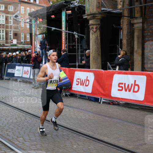 05.10.2025 - 20. swb-Marathon Bremen Yannick Fuchs http://msf.ph/oto/9234789 05.10.2025 10:35:28 Ziel 9336 meine-sportfotos.de