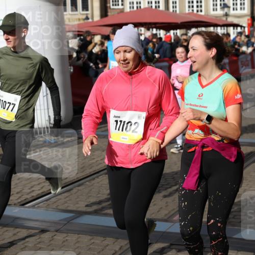 05.10.2025 - 20. swb-Marathon Bremen Yannick Fuchs http://msf.ph/oto/9234817 05.10.2025 11:04:19 Ziel 7123, 7789, 9275, 10098, 10853, 11001, 11077, 11102, 11611, 11685 meine-sportfotos.de