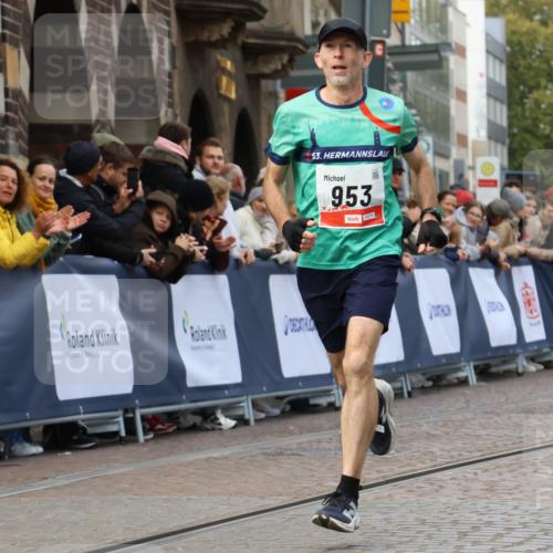 05.10.2025 - 20. swb-Marathon Bremen Strokosch-Dieckow http://msf.ph/oto/9234862 05.10.2025 12:37:16 Ziel 953 meine-sportfotos.de