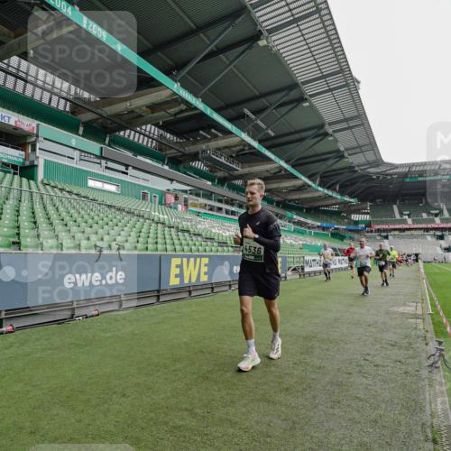 05.10.2025 - 20. swb-Marathon Bremen Michael Burmester http://msf.ph/oto/9234942 05.10.2025 12:59:36 Laufen im Stadion 27, 99, 219, 226, 667, 807, 954, 978, 1043, 1516, 1525, 1548, 1598, 1711, 1843, 1854, 2609, 2663, 2782, 2797, 2866, 2941, 2945, 3086, 3087, 3141, 3169, 3592, 3747, 3783, 3888, 4220, 4380, 4395, 4486, 4536, 4827, 4909, 4967, 5123, 5493, 5510, 5530, 5584, 5891, 6030, 6374, 6439, 6536, 6624, 6882, 7169, 7185, 7201, 7262, 7295, 7307, 7311, 7312, 7398, 7421, 7467, 7511, 7550, 7679, 7906, 7929, 8097, 8214, 8247, 8258, 8355, 8372, 8485, 8699, 8981, 9024, 9072, 10526, 586, 1229 meine-sportfotos.de