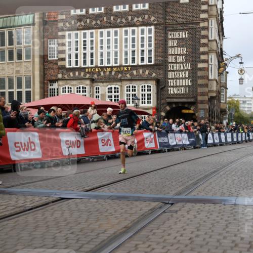 05.10.2025 - 20. swb-Marathon Bremen Yannick Fuchs http://msf.ph/oto/9235100 05.10.2025 10:36:00 Ziel 10372 meine-sportfotos.de