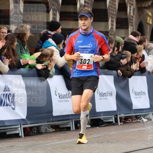 05.10.2025 - 20. swb-Marathon Bremen Strokosch-Dieckow http://msf.ph/oto/9235139 05.10.2025 12:37:26 Ziel 302, 1101 meine-sportfotos.de