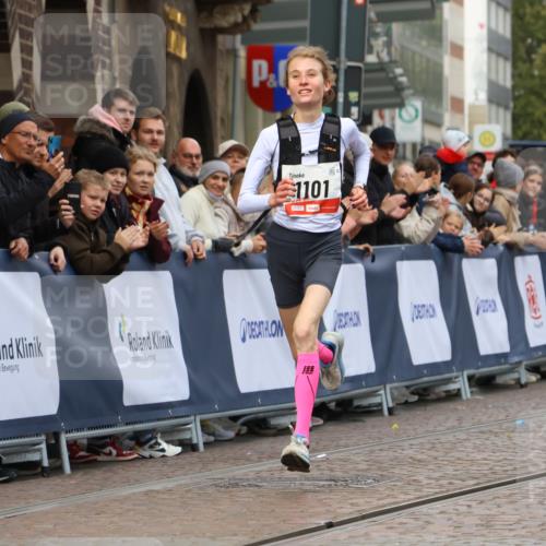 05.10.2025 - 20. swb-Marathon Bremen Strokosch-Dieckow http://msf.ph/oto/9235167 05.10.2025 12:37:30 Ziel 1101 meine-sportfotos.de