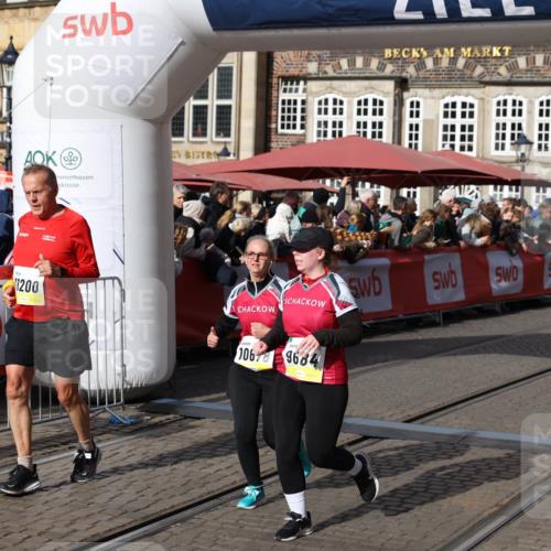 05.10.2025 - 20. swb-Marathon Bremen Yannick Fuchs http://msf.ph/oto/9235168 05.10.2025 11:04:30 Ziel 9448, 9537, 9684, 10678, 11200 meine-sportfotos.de