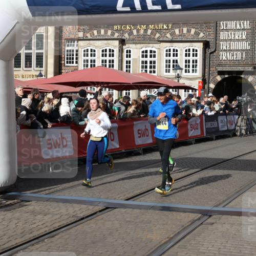 05.10.2025 - 20. swb-Marathon Bremen Yannick Fuchs http://msf.ph/oto/9235195 05.10.2025 11:04:34 Ziel 9684, 10439, 10483, 10678, 11044, 11200 meine-sportfotos.de