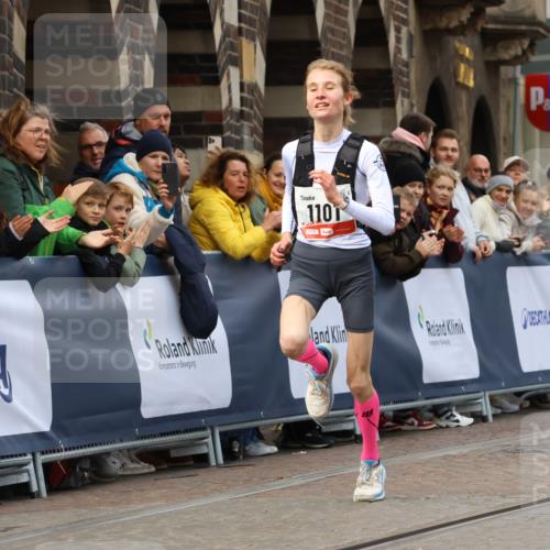 05.10.2025 - 20. swb-Marathon Bremen Strokosch-Dieckow http://msf.ph/oto/9235214 05.10.2025 12:37:31 Ziel 1101 meine-sportfotos.de