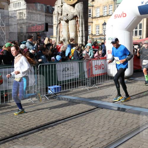 05.10.2025 - 20. swb-Marathon Bremen Yannick Fuchs http://msf.ph/oto/9235231 05.10.2025 11:04:36 Ziel 8111, 9610, 10278, 10439, 10483, 10678, 10956, 11044, 11704 meine-sportfotos.de