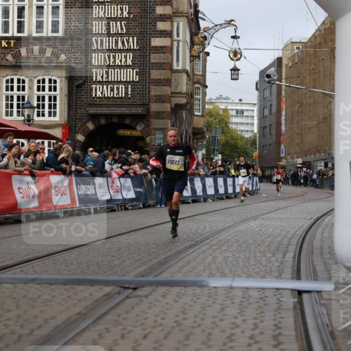 05.10.2025 - 20. swb-Marathon Bremen Yannick Fuchs http://msf.ph/oto/9235232 05.10.2025 10:36:27 Ziel 11013 meine-sportfotos.de