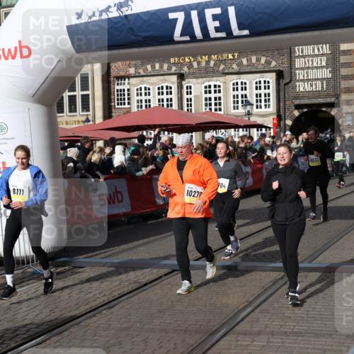 05.10.2025 - 20. swb-Marathon Bremen Yannick Fuchs http://msf.ph/oto/9235250 05.10.2025 11:04:39 Ziel 8111, 9394, 9610, 10278, 10439, 10483, 10531, 10674, 10869, 10956, 11044, 11542, 11704 meine-sportfotos.de