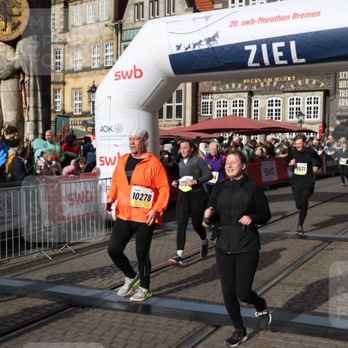 05.10.2025 - 20. swb-Marathon Bremen Yannick Fuchs http://msf.ph/oto/9235274 05.10.2025 11:04:40 Ziel 8111, 9394, 9610, 10278, 10439, 10483, 10531, 10674, 10869, 10956, 11044, 11196, 11542, 11704 meine-sportfotos.de