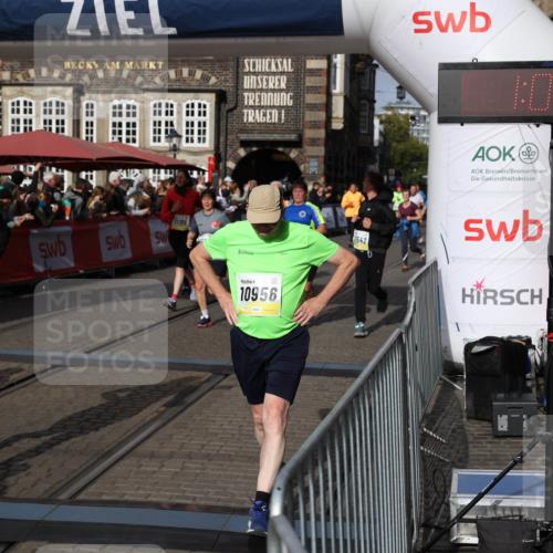 05.10.2025 - 20. swb-Marathon Bremen Yannick Fuchs http://msf.ph/oto/9235290 05.10.2025 11:04:42 Ziel 8111, 9394, 9610, 9915, 10278, 10483, 10485, 10531, 10674, 10869, 10956, 11196, 11542, 11704 meine-sportfotos.de