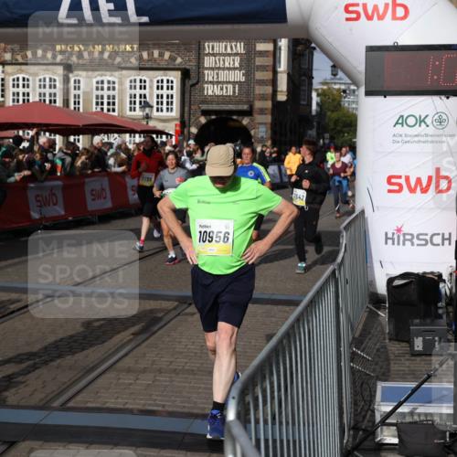 05.10.2025 - 20. swb-Marathon Bremen Yannick Fuchs http://msf.ph/oto/9235293 05.10.2025 11:04:42 Ziel 8111, 9394, 9610, 9915, 10278, 10483, 10485, 10531, 10674, 10869, 10956, 11196, 11542, 11704 meine-sportfotos.de