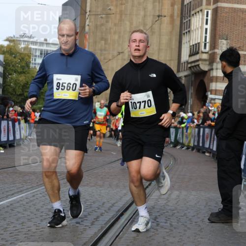 05.10.2025 - 20. swb-Marathon Bremen Strokosch-Dieckow http://msf.ph/oto/9235298 05.10.2025 10:54:52 Ziel 9427, 9436, 9560, 9570, 10024, 10231, 10232, 10233, 10487, 10609, 10770, 11163, 11276, 11320, 11373, 11470 meine-sportfotos.de