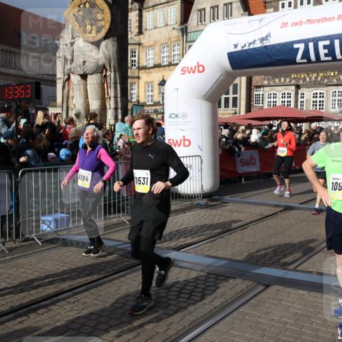 05.10.2025 - 20. swb-Marathon Bremen Yannick Fuchs http://msf.ph/oto/9235305 05.10.2025 11:04:43 Ziel 8111, 9394, 9610, 9750, 9915, 10278, 10485, 10531, 10532, 10674, 10869, 10956, 11196, 11542, 11704 meine-sportfotos.de