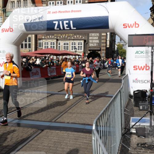 05.10.2025 - 20. swb-Marathon Bremen Yannick Fuchs http://msf.ph/oto/9235380 05.10.2025 11:04:47 Ziel 9394, 9623, 9750, 9765, 9771, 9915, 10422, 10451, 10485, 10531, 10532, 10674, 10869, 11196, 11542, 11546 meine-sportfotos.de