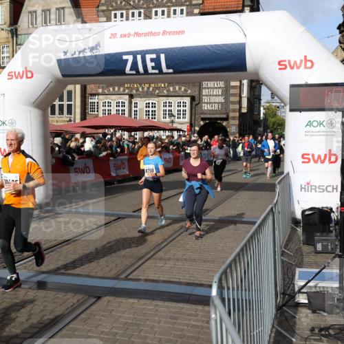 05.10.2025 - 20. swb-Marathon Bremen Yannick Fuchs http://msf.ph/oto/9235385 05.10.2025 11:04:47 Ziel 9394, 9623, 9750, 9765, 9771, 9915, 10422, 10451, 10485, 10531, 10532, 10674, 10869, 11196, 11542, 11546 meine-sportfotos.de