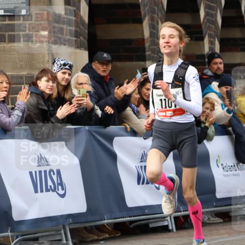 05.10.2025 - 20. swb-Marathon Bremen Strokosch-Dieckow http://msf.ph/oto/9235390 05.10.2025 12:37:32 Ziel 1101 meine-sportfotos.de