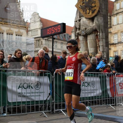 05.10.2025 - 20. swb-Marathon Bremen Yannick Fuchs http://msf.ph/oto/9235425 05.10.2025 10:36:38 Ziel 11185, 11687 meine-sportfotos.de