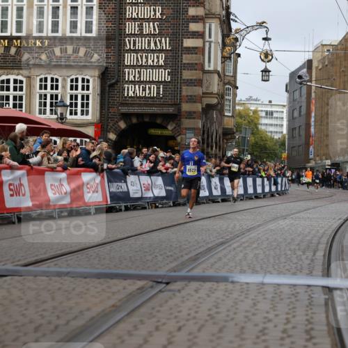 05.10.2025 - 20. swb-Marathon Bremen Yannick Fuchs http://msf.ph/oto/9235443 05.10.2025 10:36:40 Ziel 9527, 11687 meine-sportfotos.de