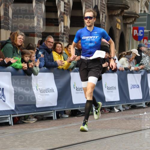 05.10.2025 - 20. swb-Marathon Bremen Strokosch-Dieckow http://msf.ph/oto/9235475 05.10.2025 12:38:12 Ziel 87 meine-sportfotos.de