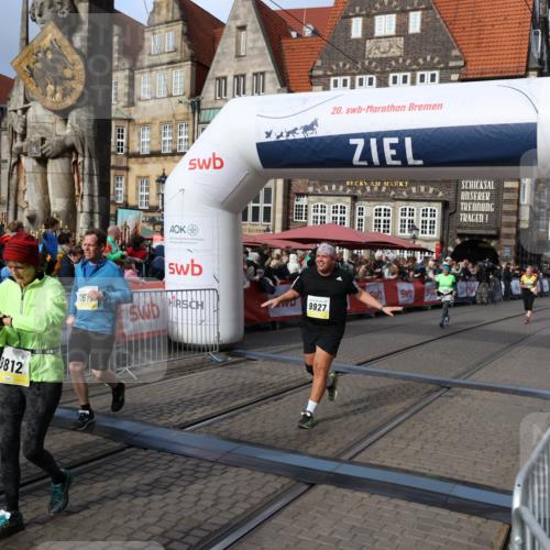 05.10.2025 - 20. swb-Marathon Bremen Yannick Fuchs http://msf.ph/oto/9235558 05.10.2025 11:04:56 Ziel 9532, 9765, 9812, 9866, 9927, 10422, 10451, 10557, 10964, 11035, 11315, 11427, 11546, 11615 meine-sportfotos.de