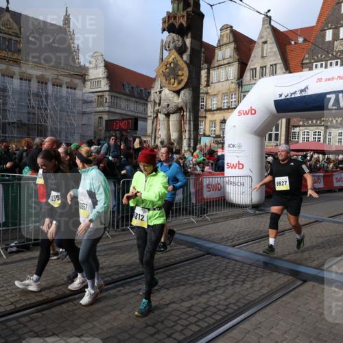 05.10.2025 - 20. swb-Marathon Bremen Yannick Fuchs http://msf.ph/oto/9235561 05.10.2025 11:04:57 Ziel 9532, 9765, 9812, 9866, 9927, 10422, 10451, 10557, 10891, 10964, 11035, 11315, 11427, 11546, 11615, 11636 meine-sportfotos.de
