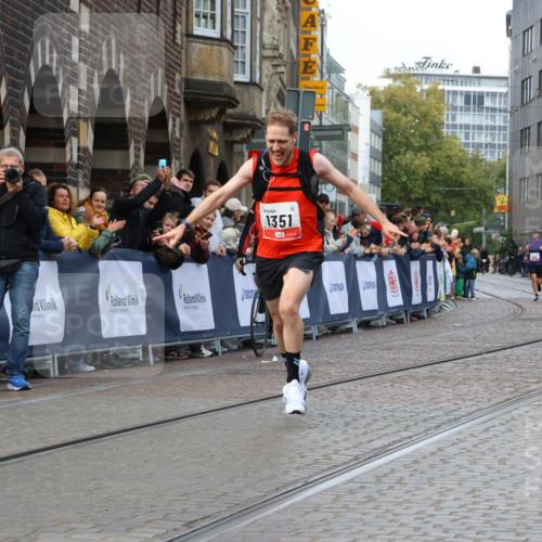 05.10.2025 - 20. swb-Marathon Bremen Strokosch-Dieckow http://msf.ph/oto/9235616 05.10.2025 12:38:45 Ziel 117, 1351 meine-sportfotos.de