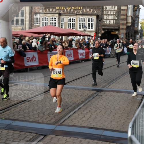 05.10.2025 - 20. swb-Marathon Bremen Yannick Fuchs http://msf.ph/oto/9235684 05.10.2025 11:05:08 Ziel 9220, 9409, 9530, 9660, 9813, 10684, 10771, 10965, 11090, 11121, 11180, 11372, 11478, 11559 meine-sportfotos.de
