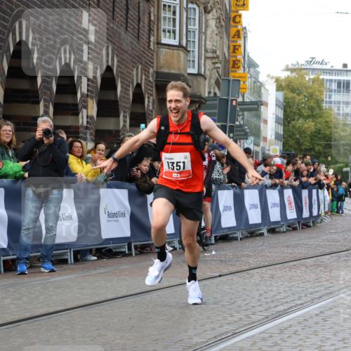 05.10.2025 - 20. swb-Marathon Bremen Strokosch-Dieckow http://msf.ph/oto/9235689 05.10.2025 12:38:45 Ziel 117, 1351 meine-sportfotos.de