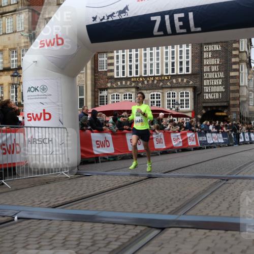 05.10.2025 - 20. swb-Marathon Bremen Yannick Fuchs http://msf.ph/oto/9235788 05.10.2025 10:37:13 Ziel 9480 meine-sportfotos.de