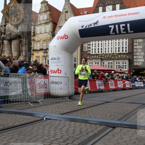 05.10.2025 - 20. swb-Marathon Bremen Yannick Fuchs http://msf.ph/oto/9235796 05.10.2025 10:37:13 Ziel 9480 meine-sportfotos.de