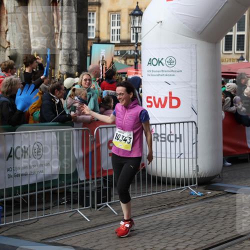 05.10.2025 - 20. swb-Marathon Bremen Yannick Fuchs http://msf.ph/oto/9235819 05.10.2025 11:05:22 Ziel 9440, 9668, 9690, 9908, 9978, 10018, 10021, 10255, 10343, 10990, 11016, 11323, 11501, 11540, 11650, 11707 meine-sportfotos.de
