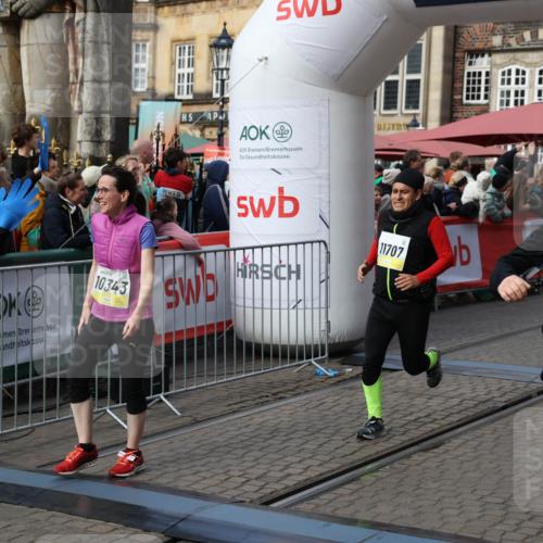 05.10.2025 - 20. swb-Marathon Bremen Yannick Fuchs http://msf.ph/oto/9235826 05.10.2025 11:05:22 Ziel 9440, 9668, 9690, 9908, 9978, 10018, 10021, 10255, 10343, 10990, 11016, 11323, 11501, 11540, 11650, 11707 meine-sportfotos.de