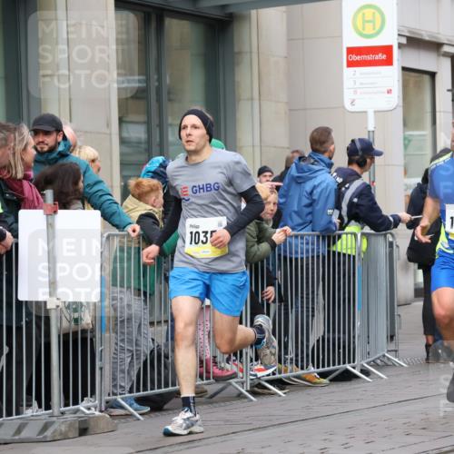 05.10.2025 - 20. swb-Marathon Bremen Strokosch-Dieckow http://msf.ph/oto/9235881 05.10.2025 10:43:55 Ziel 9361, 9614, 9919, 10044, 10348, 10351, 10505, 10649, 10652, 10666, 10780, 10816, 11316, 11503, 11645, 11648, 11659, 9361, 9614, 9919, 10044, 10348, 10351, 10505, 10649, 10652, 10666, 10780, 10816, 11316, 11503, 11645, 11648, 11659 meine-sportfotos.de