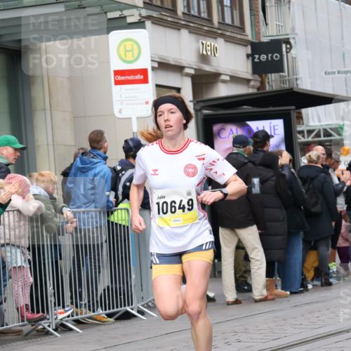 05.10.2025 - 20. swb-Marathon Bremen Strokosch-Dieckow http://msf.ph/oto/9235912 05.10.2025 10:43:57 Ziel 9361, 9614, 9919, 10044, 10348, 10351, 10505, 10649, 10666, 10816, 11316, 11503, 11645, 11648, 11659, 9361, 9614, 9919, 10044, 10348, 10351, 10505, 10649, 10666, 10816, 11316, 11503, 11645, 11648, 11659 meine-sportfotos.de