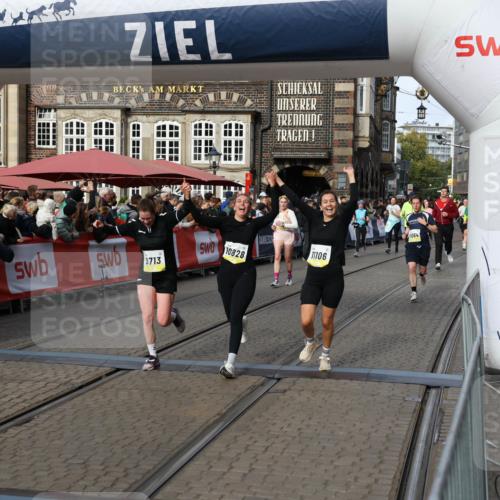 05.10.2025 - 20. swb-Marathon Bremen Yannick Fuchs http://msf.ph/oto/9235989 05.10.2025 11:05:31 Ziel 9515, 9690, 9713, 9908, 9944, 10158, 10828, 11064, 11106, 11540 meine-sportfotos.de