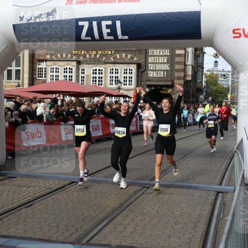 05.10.2025 - 20. swb-Marathon Bremen Yannick Fuchs http://msf.ph/oto/9236005 05.10.2025 11:05:31 Ziel 9515, 9690, 9713, 9908, 9944, 10158, 10828, 11064, 11106, 11540 meine-sportfotos.de