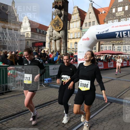 05.10.2025 - 20. swb-Marathon Bremen Yannick Fuchs http://msf.ph/oto/9236136 05.10.2025 11:05:33 Ziel 9515, 9713, 9944, 10158, 10289, 10511, 10828, 11064, 11106 meine-sportfotos.de